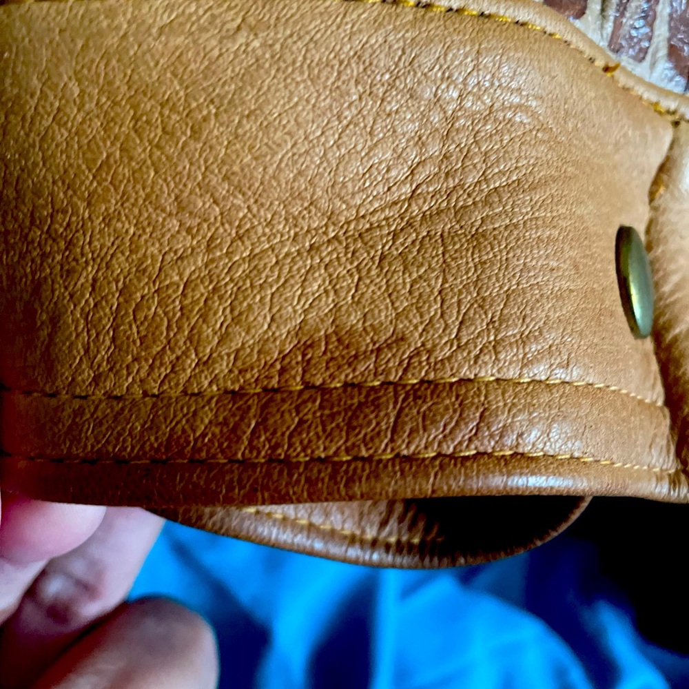 Custom-Made Leather Jacket - Picture 5 of 6